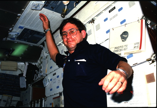STS61C-01-020