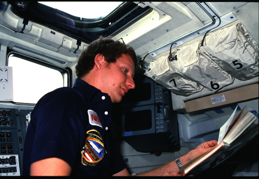 STS61C-02-030