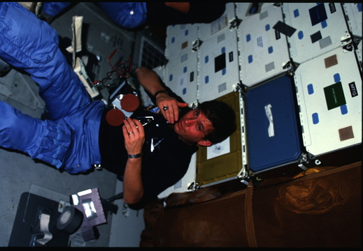 STS61C-02-035