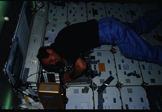 STS61C-04-006