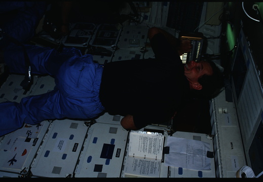 STS61C-04-011