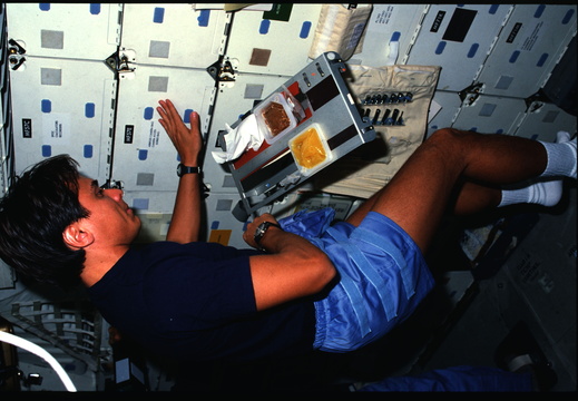 STS61C-04-029
