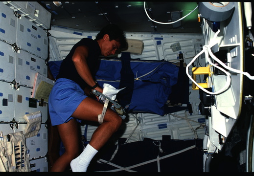 STS61C-04-030