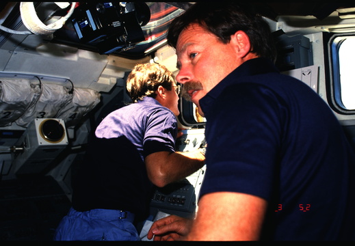 STS61C-05-006