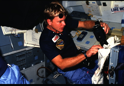 STS61C-05-009