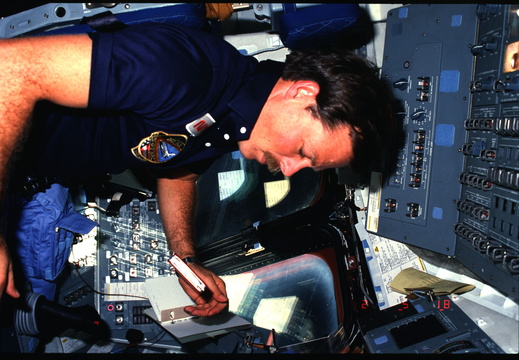 STS61C-05-022