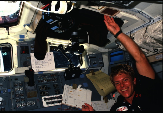 STS61C-05-026