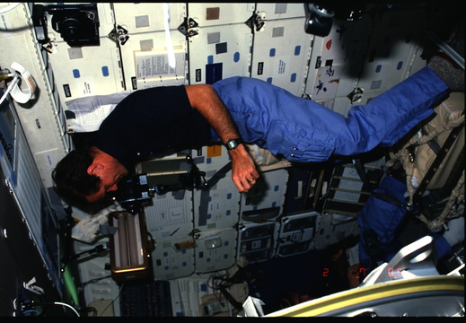 STS61C-05-030