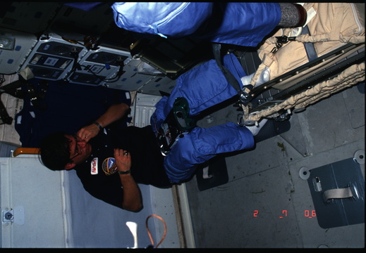 STS61C-05-032