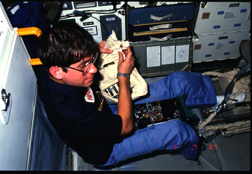 STS61C-05-034