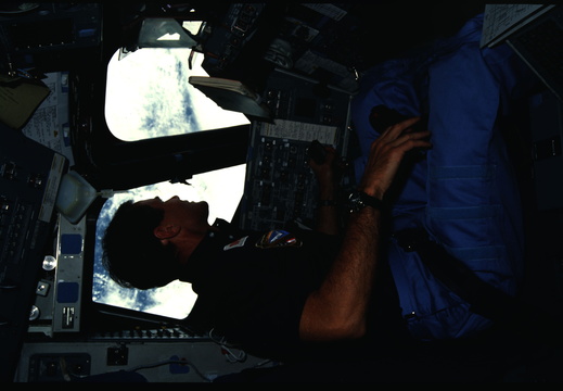 STS61C-06-003