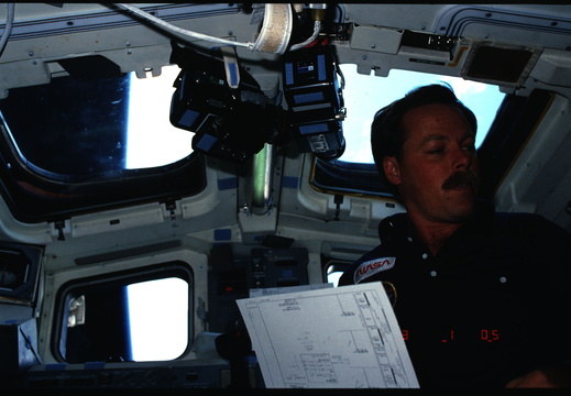 STS61C-07-003