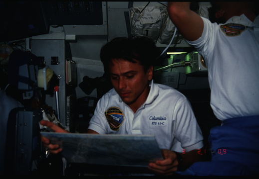 STS61C-09-021