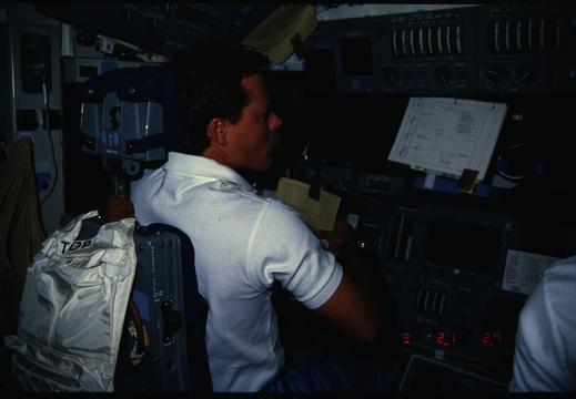 STS61C-09-027