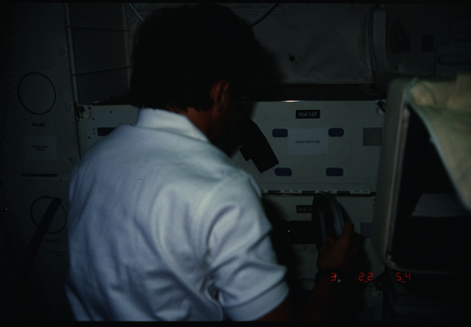 STS61C-09-029