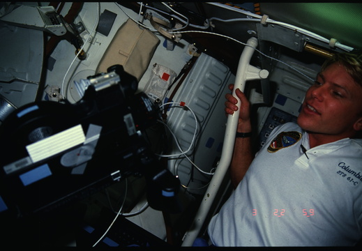 STS61C-09-034