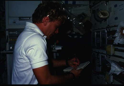 STS61C-10-001