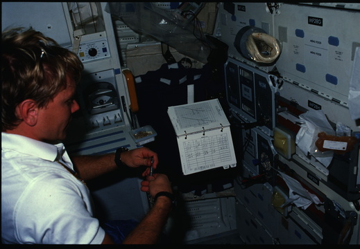 STS61C-10-002