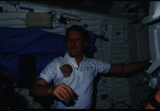 STS61C-10-008