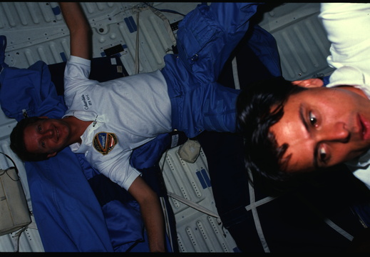 STS61C-10-009