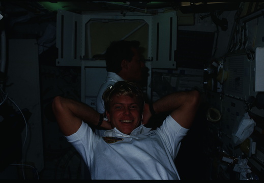 STS61C-10-011