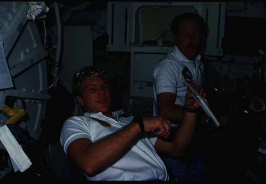 STS61C-10-012