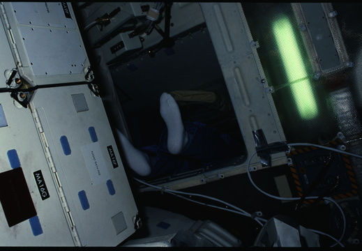 STS61C-10-024