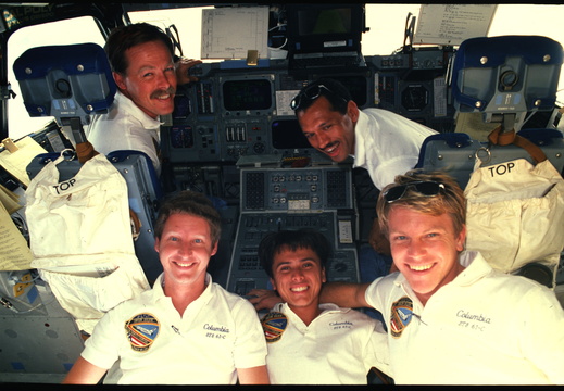 STS61C-11-015