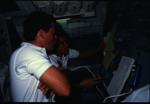 STS61C-11-036