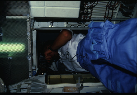 STS61C-12-029