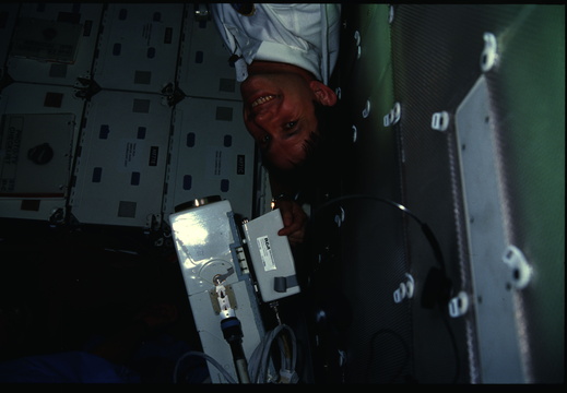 STS61C-12-035