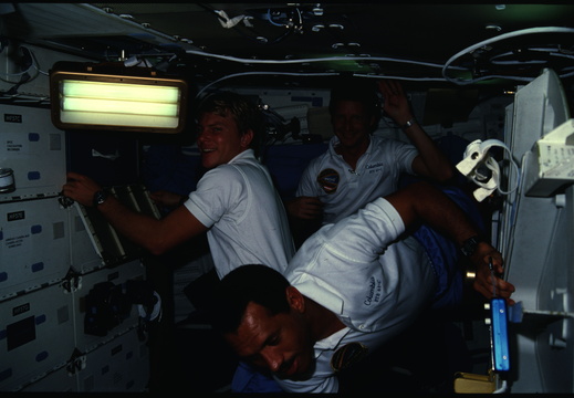 STS61C-13-006