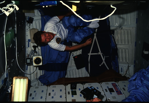 STS61C-13-007