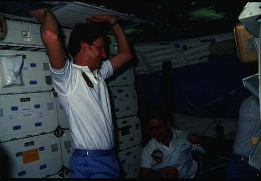 STS61C-13-019