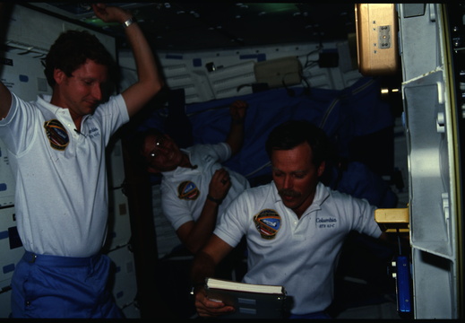 STS61C-13-021
