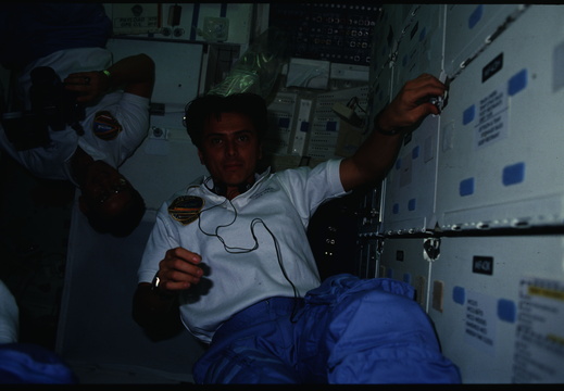 STS61C-14-004