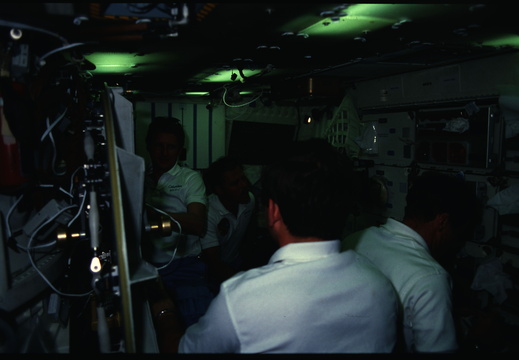 STS61C-14-009