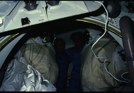 STS61C-15-013
