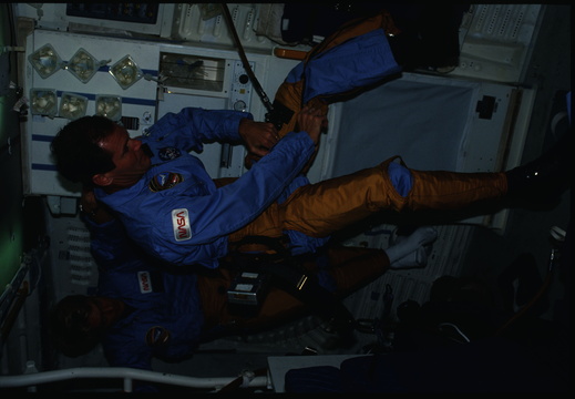 STS61C-16-034