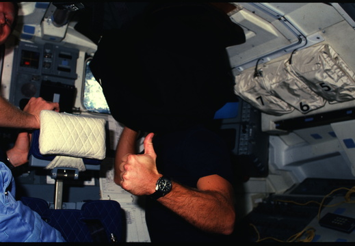 STS61C-17-009
