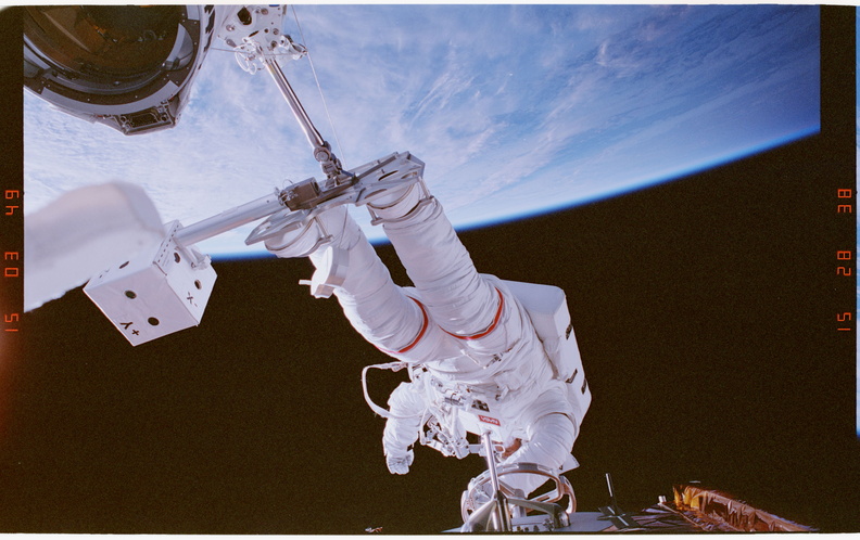STS063-04-012.jpg