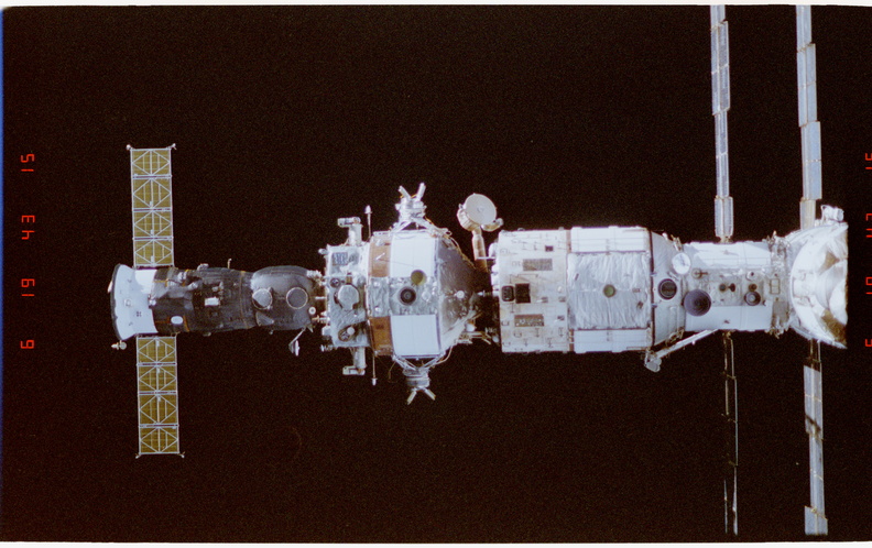 STS063-28-030.jpg