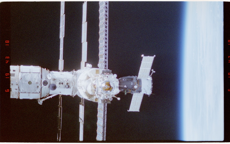 STS063-28-033.jpg