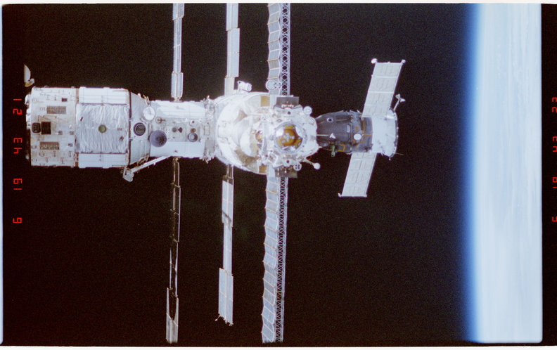 STS063-28-036.jpg