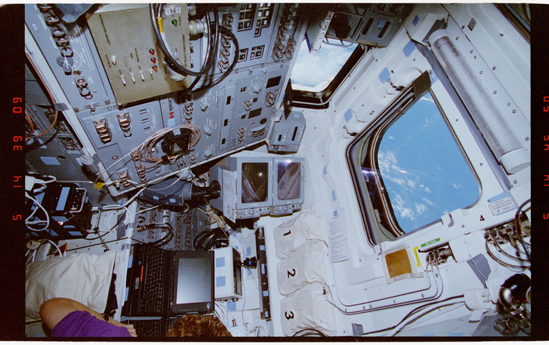 STS063-29-029.jpg