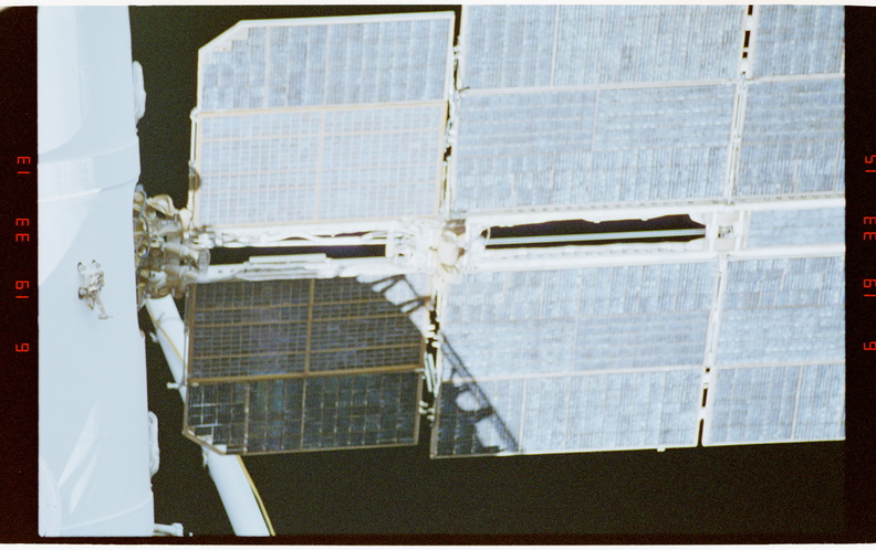STS063-31-003.jpg