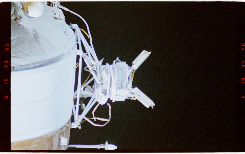 STS063-31-020.jpg