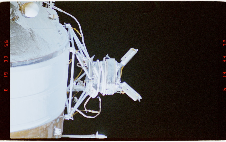 STS063-31-021.jpg