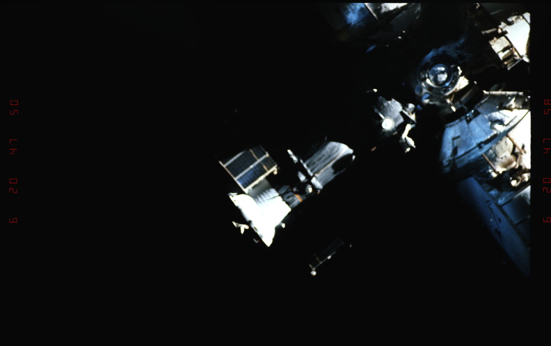 STS063-316-003.jpg