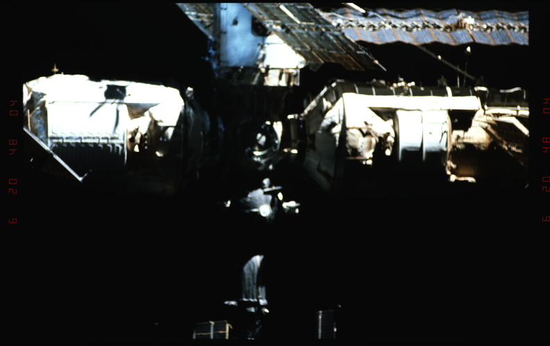 STS063-316-008.jpg